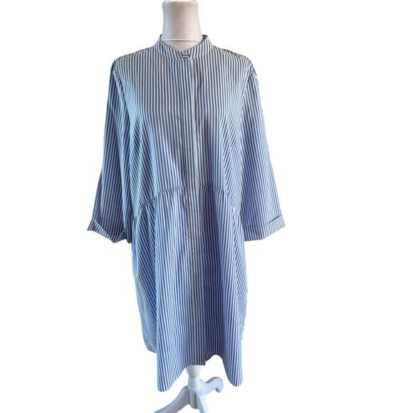 Tuckernuck Blue Stripe Royal Shirt Dress Large button down collar Stretch EUC - Picture 6 of 14